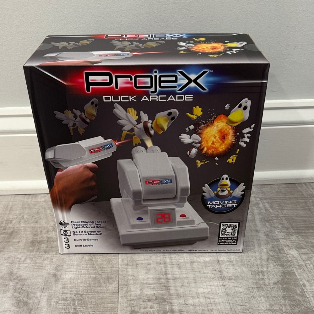 NWT Duck Arcade Game - Gray